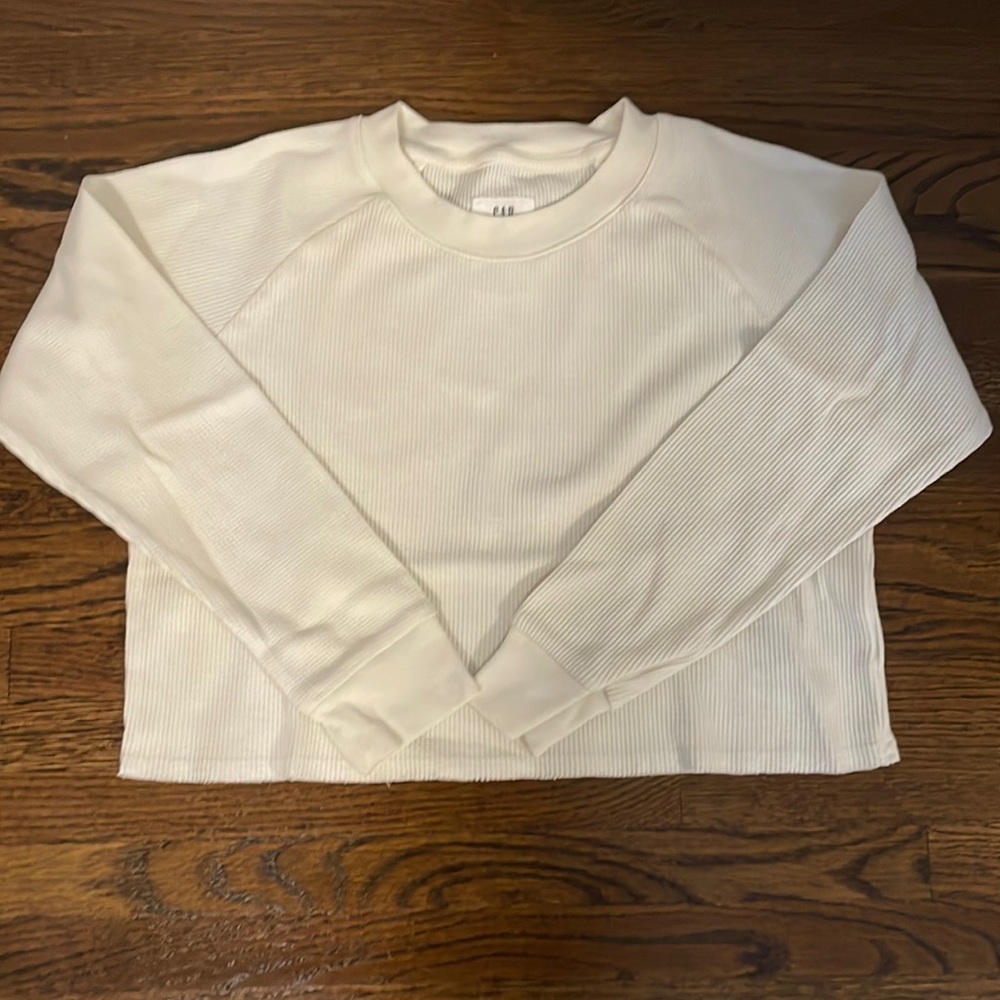 Gap teen long sleeve crop top size M